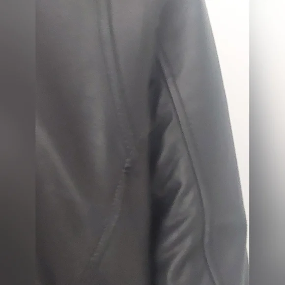 VINCE CAMUTO, Size XXL, black Leather Jacket. 2 in 1 removable Vest - Picture 5 of 10